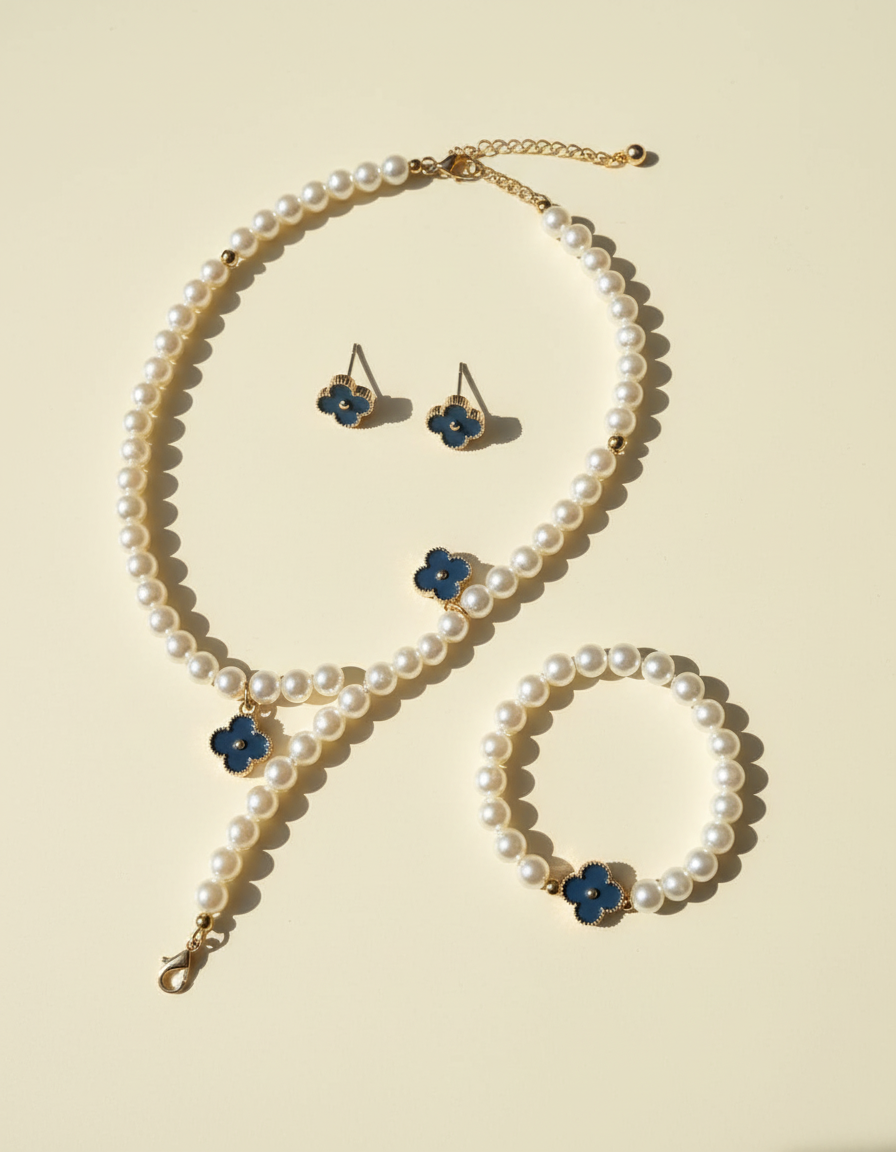 AAN Van Cleef Pearl Set